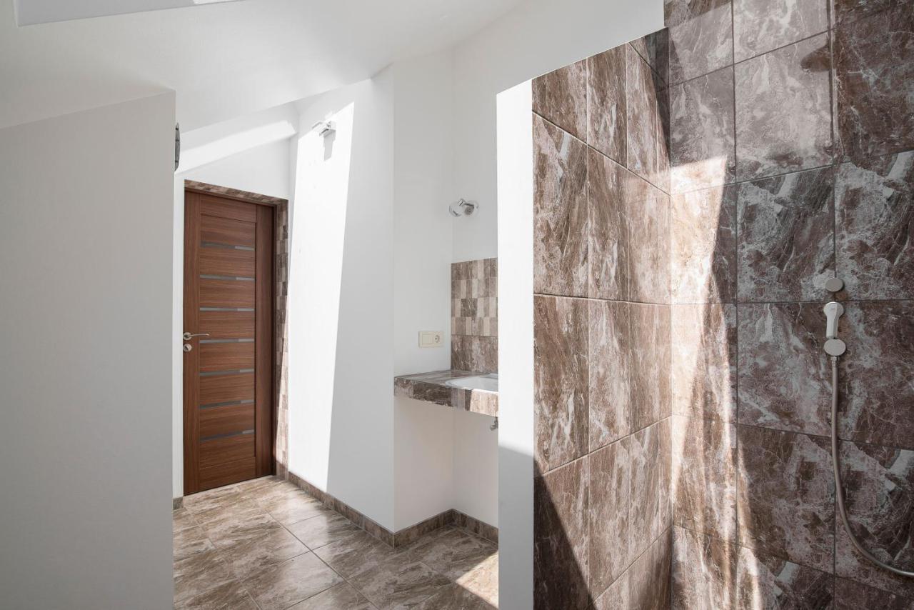 Vezezeris Hotel Gaugariai Ngoại thất bức ảnh